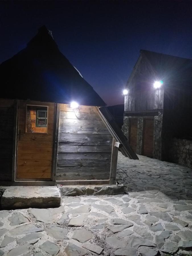 Koliba Kod Begija Bed & Breakfast Paljevine Eksteriør bilde