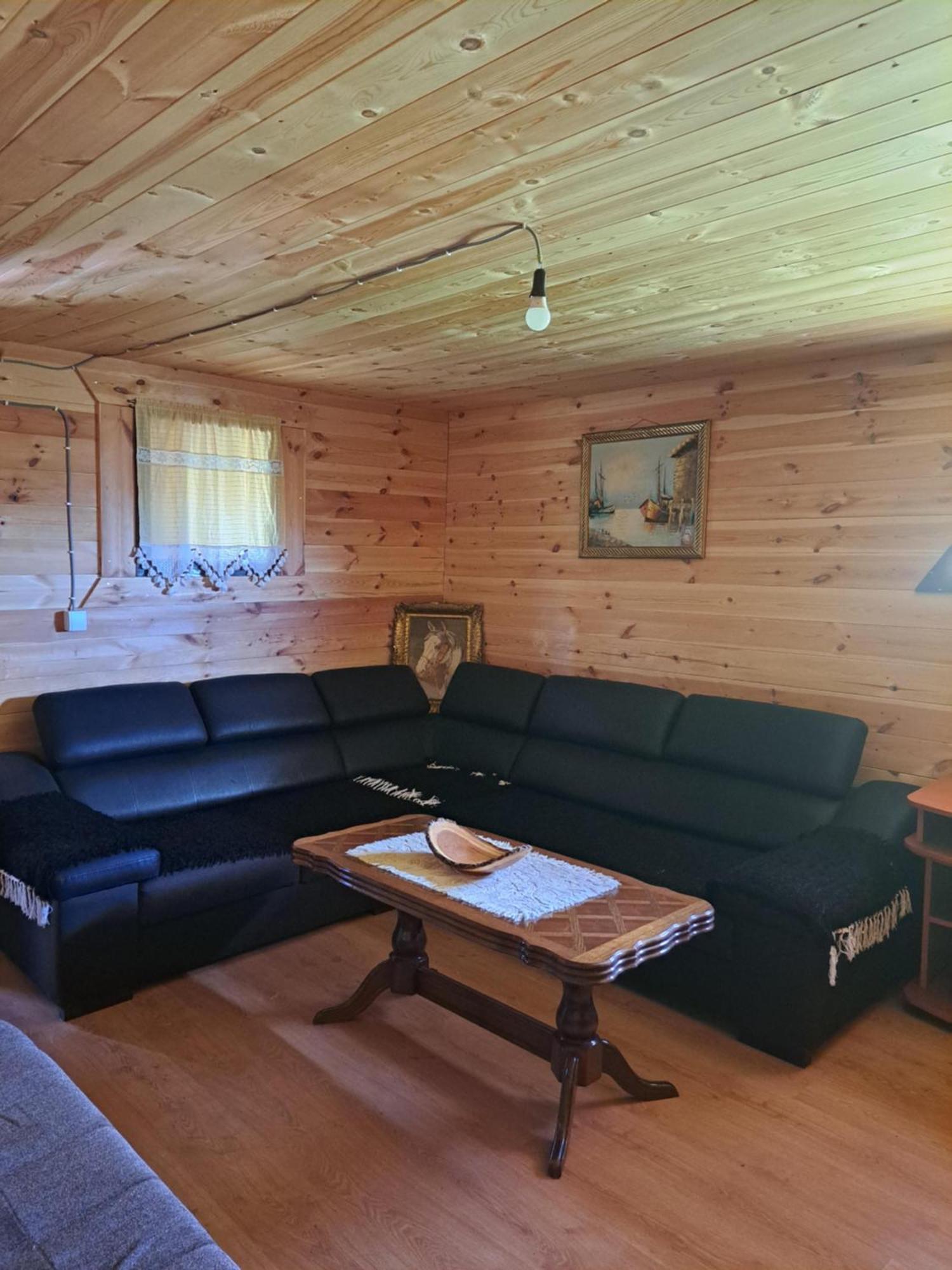Koliba Kod Begija Bed & Breakfast Paljevine Eksteriør bilde